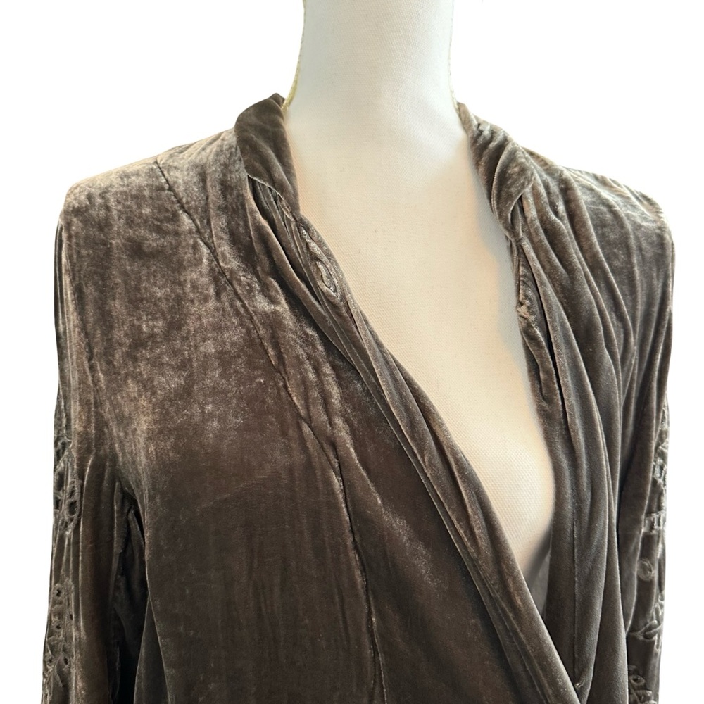 Johnny Was Love Duster Velvet Long Kimono Embroidered Gray M Whimsigoth READ - Picture 4 of 15